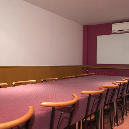 Inter-hotel Aeroport 호텔