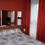 מלון Inter-hotel Aeroport 3*