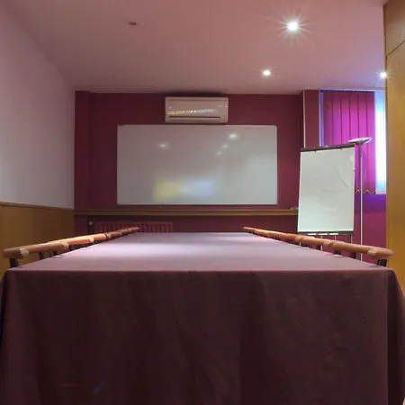 Hotel Inter-hotel Toulouse Aeroport 3*
