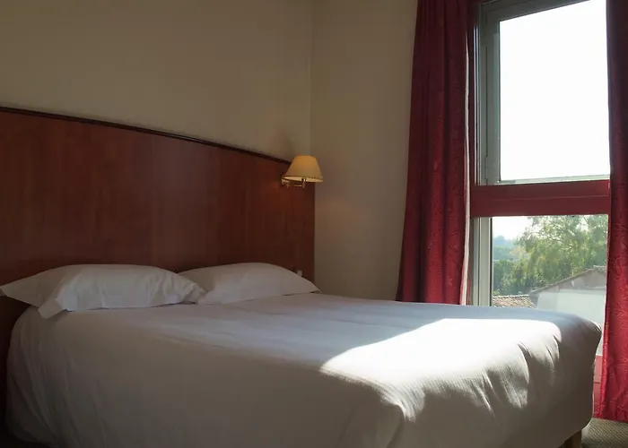 Inter-hotel Aeroport 3*